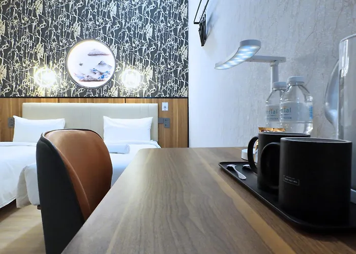 Kam Leng Hotel (SG Clean)